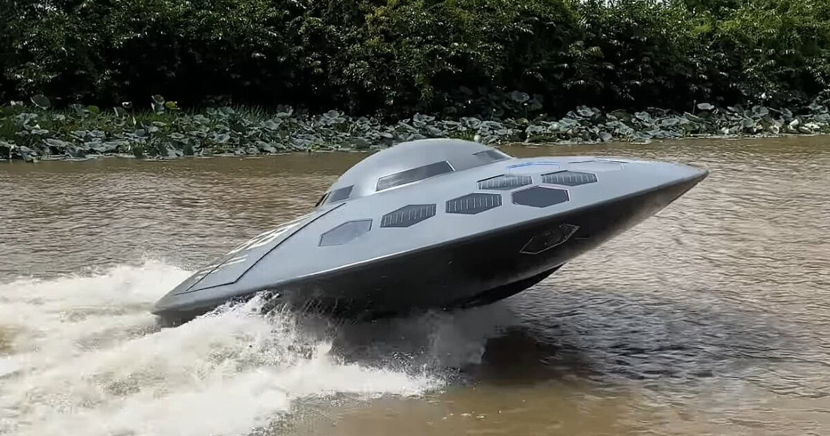 functional UFO jet boat zooms through water as a motorized flying saucer for lakes or rivers