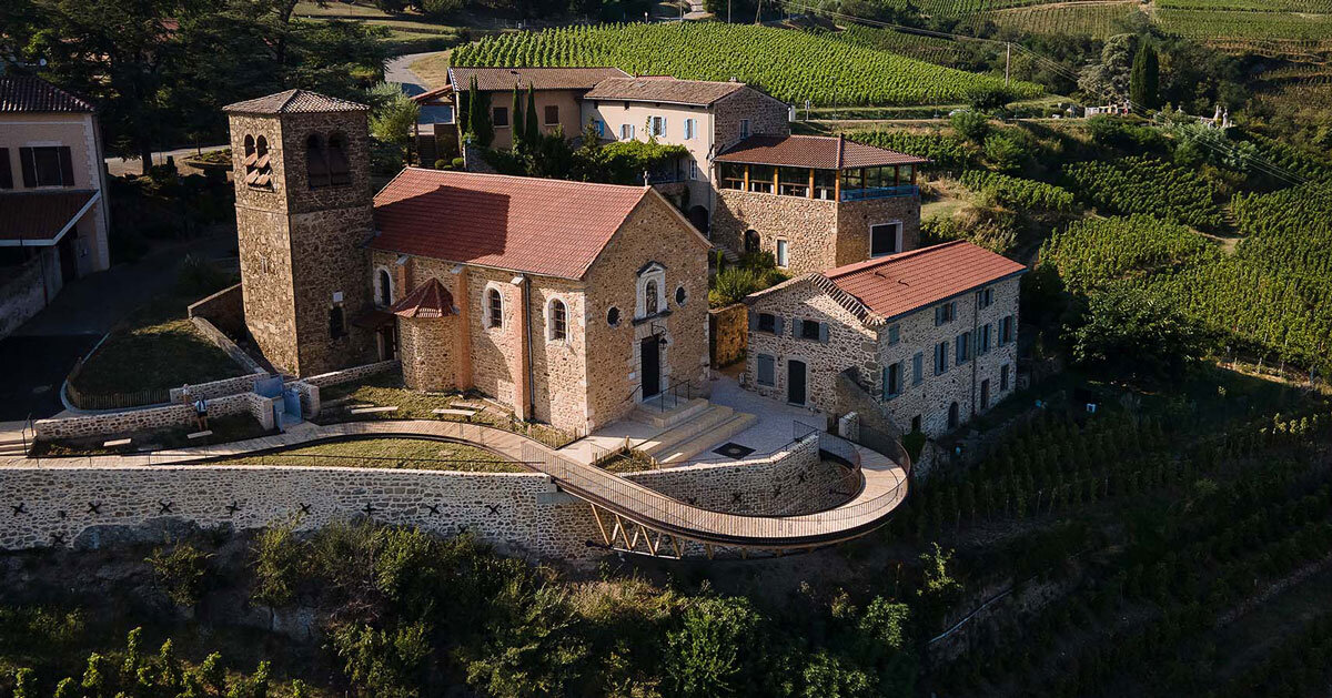 belvedere’s wooden promenade by collection architectes floats above vineyards in france