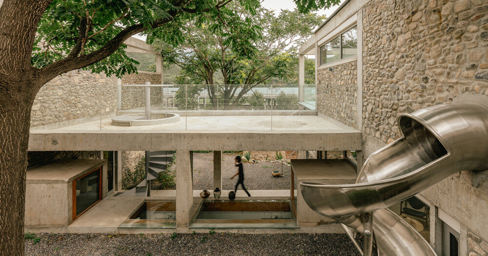 chaoffice designs this house of bluff like a concrete ‘playground’ in beijing village