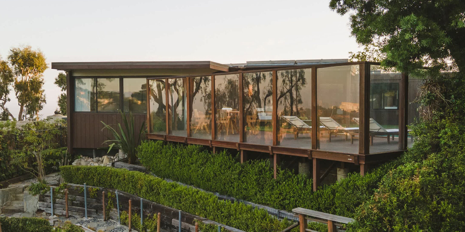 mid&century adler house by richard neutra hits the market in los angeles