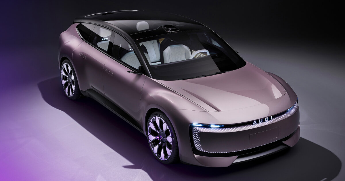 AUDI launches E concept sportback car in china with curved pillar&to&pillar 4K touch display