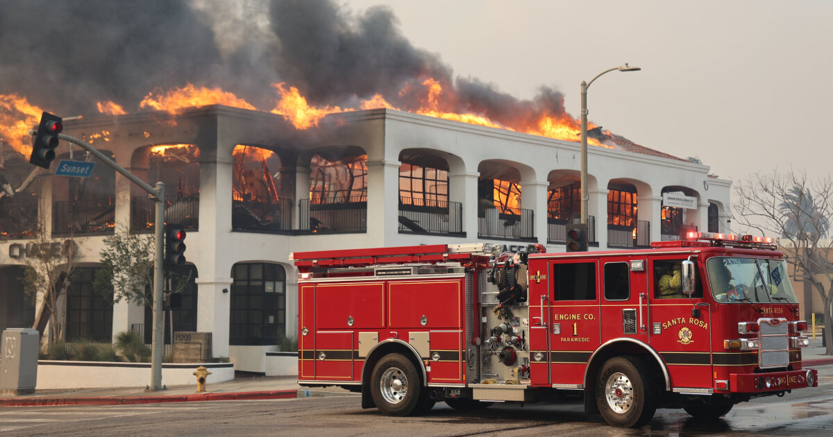 eames house, getty villa and richard neutra case study home at risk amid los angeles wildfires