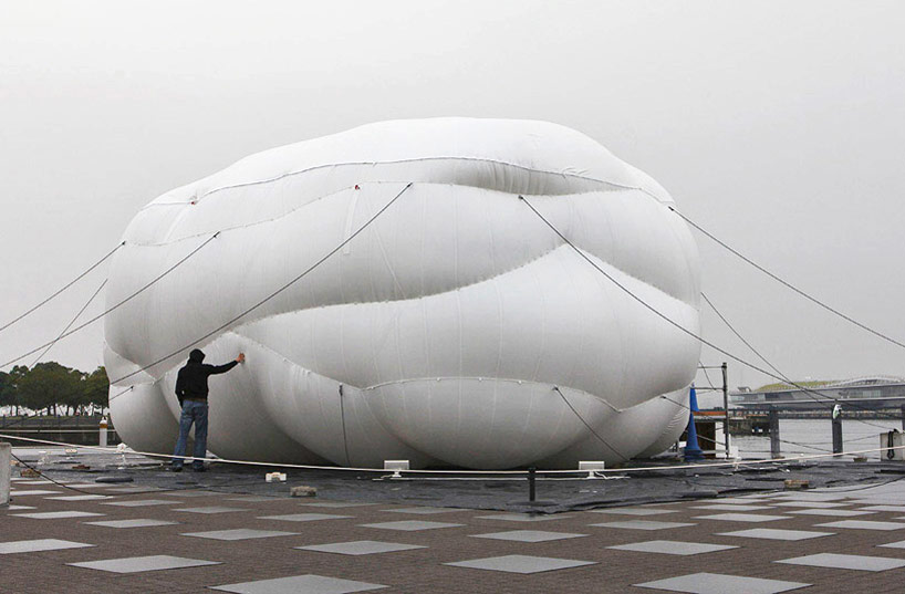 numen/for use inflates interactive net blow-up in yokohama 