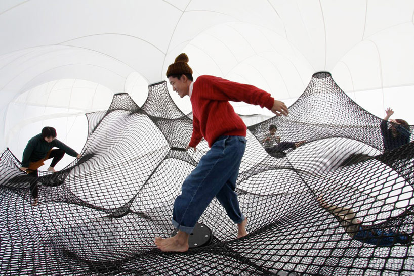 net-blow-up-yokohama-by-numen-for-use-designboom-108