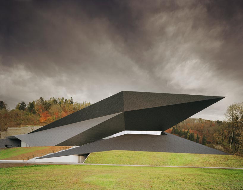 delugan meissl associated architect: festival hall of the tiroler festspiele erl