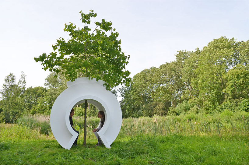 Love tree by rob sweere designboom 03