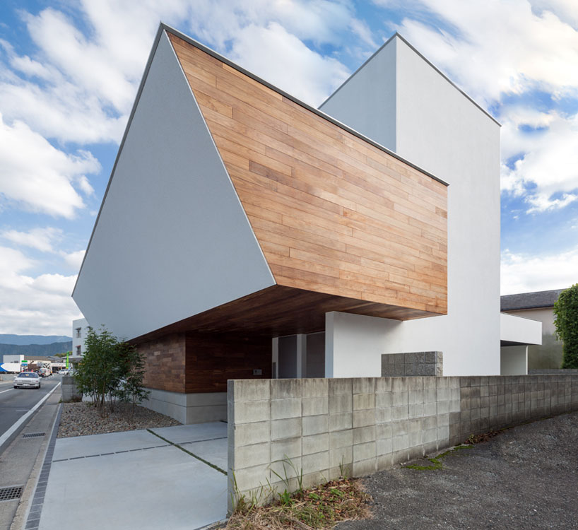 sheltered A2 house by masahiko sato of architect show