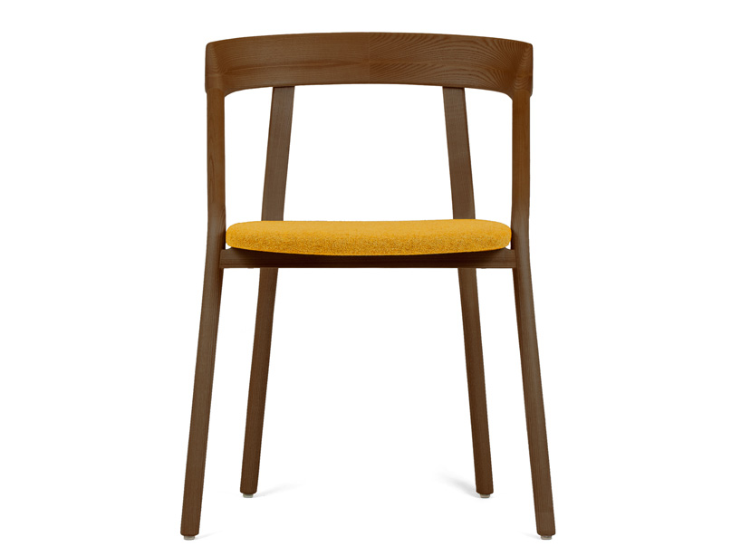 michael-young-yi-chair-EOQ-designboom-02