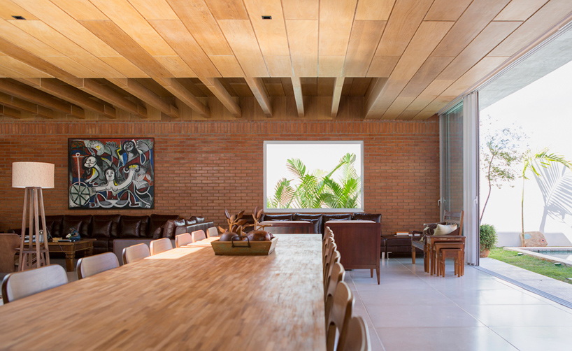 bloco arquitetos casa malva house brasilia designboom