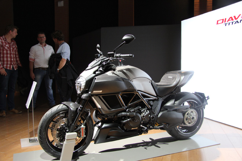 ducati-diavel-titanium-designboom09.jpg