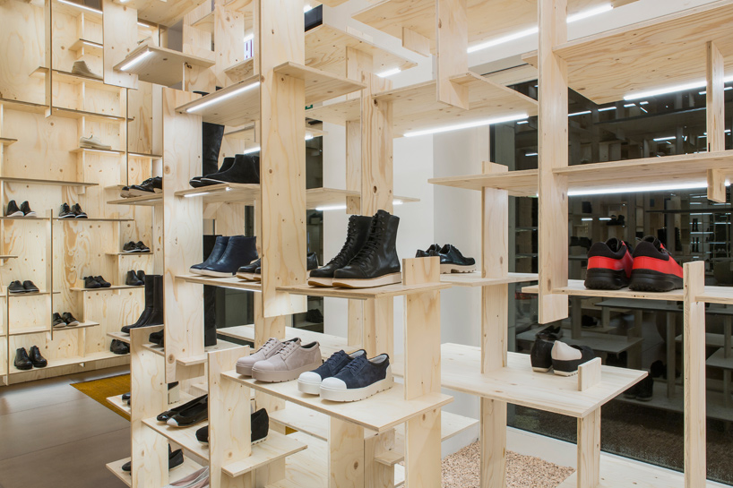 kengo-kuma-camper-store-monte-napoleone-milan-italy-designboom-09.jpg