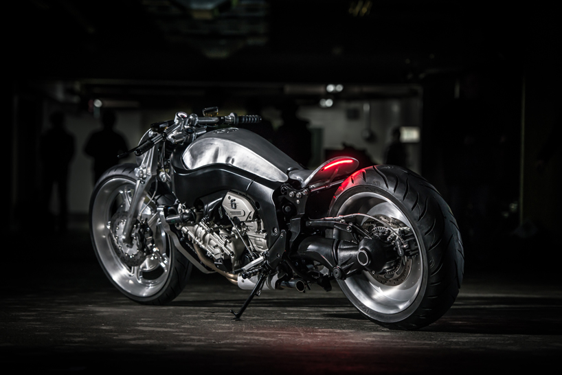 BMW Motorrad Japan Ignite Straight Six Customizes K1600 GTL Motorcycle