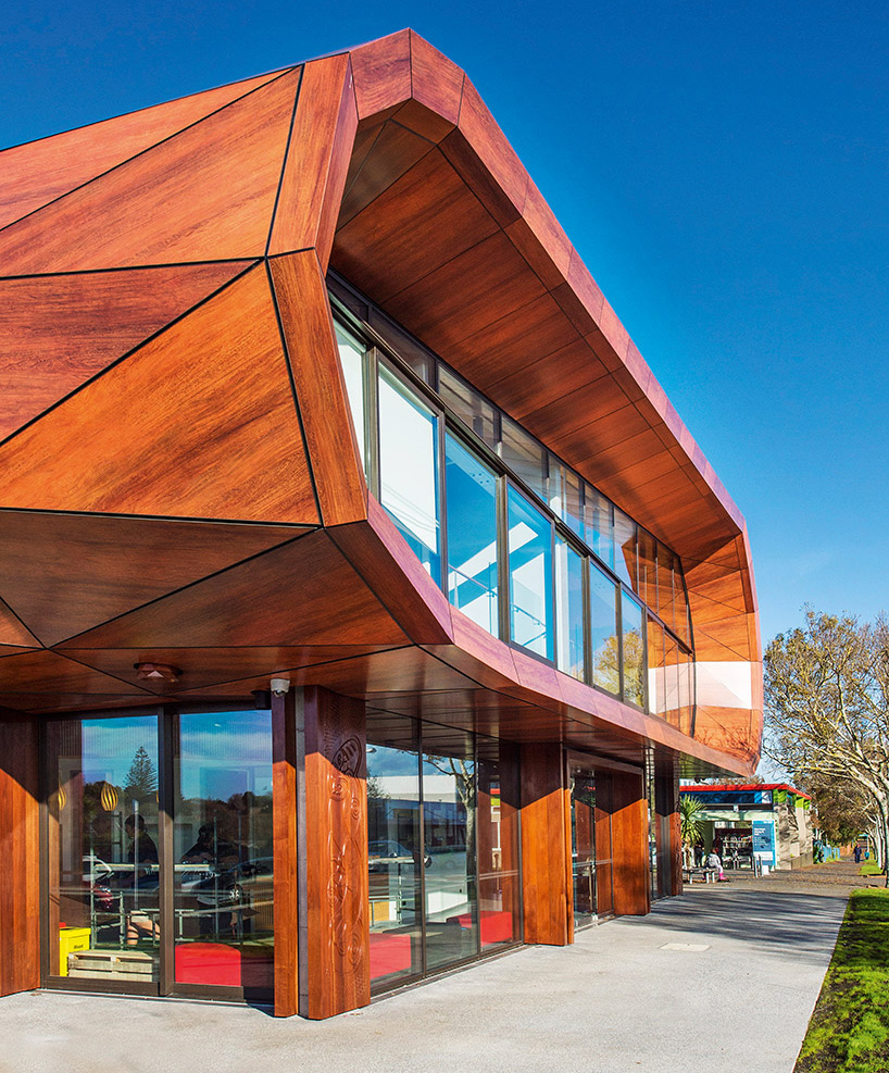 archimedia te oro community center auckland new zealand designboom