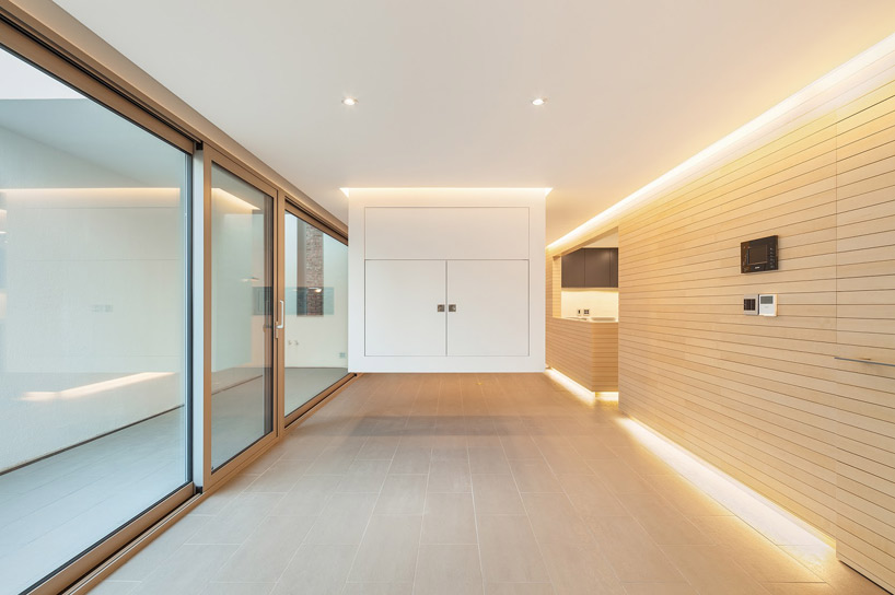 obba-open-and-closed-house-seoul-designboom-02