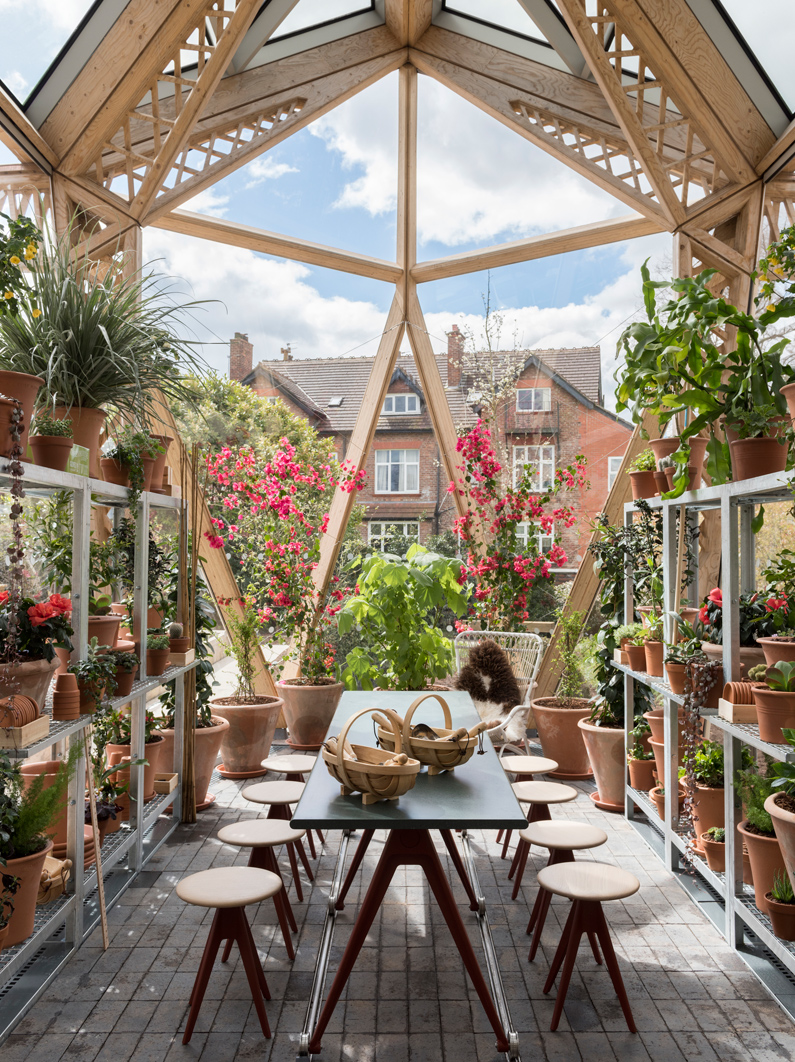 foster-and-partners-maggies-cancer-center-manchester-designboom-02