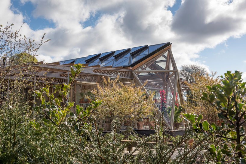 foster-and-partners-maggies-cancer-center-manchester-designboom-02