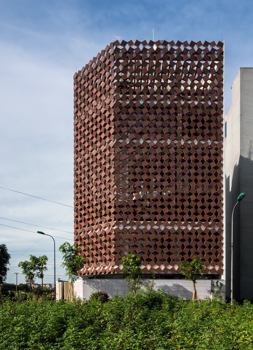 H&p Architects Constructs House That Breathes In Vietnam