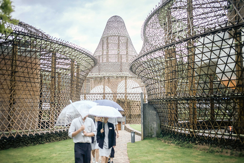 anna heringer bamboo biennale hostels designboom