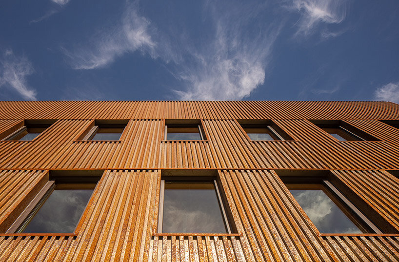 All Wood Mass Timber Building In Portland Oregon Is Wrapped In A Steel