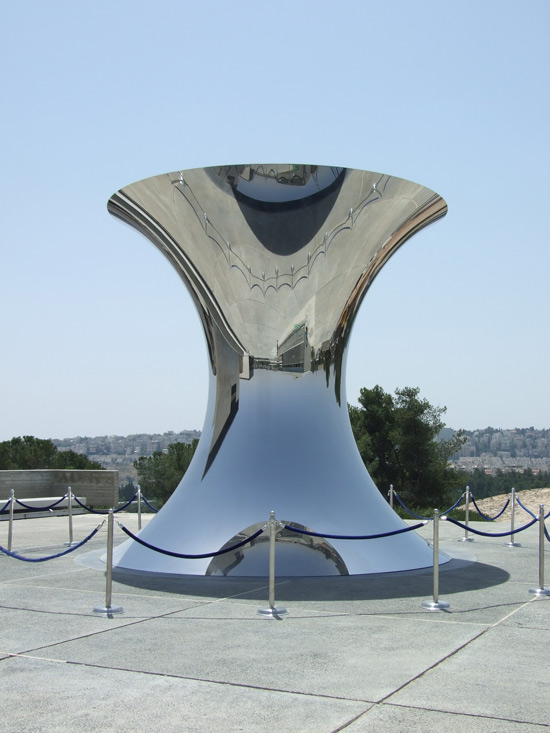 anish-kapoor-turning-the-world-upside-down-jerusalem