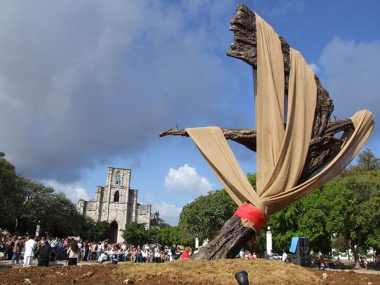 alberto lescay's monument dedicated to wilfredo lam at art biennial of havana