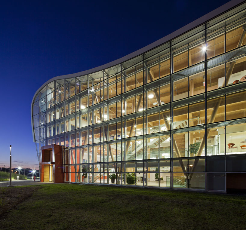 coarchitecture: glaxo smith kline administrative building