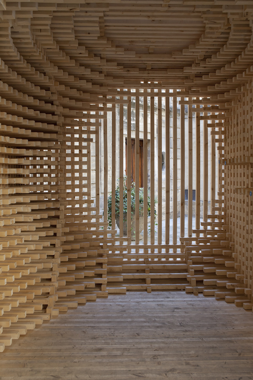 with egg tea vecteur: atelier pavilion wooden welcome