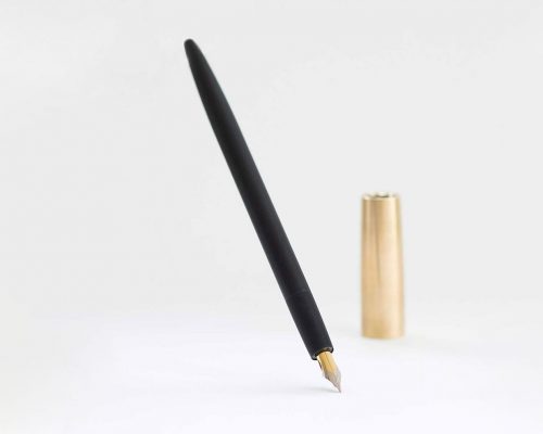 sumi - flex fountain pen, black edition designed to celebrate creativity, craft and individuality