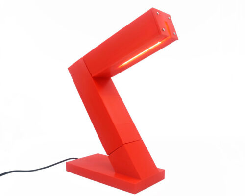 a+minimal lamp came with the idea to oversize the volume & create a kind of piece of art