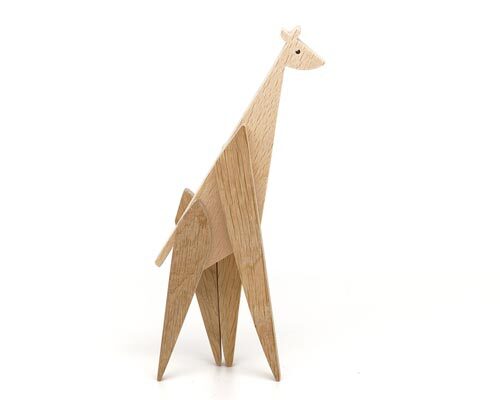 giraffe is a handmade wooden magnetic toy for kids and adults