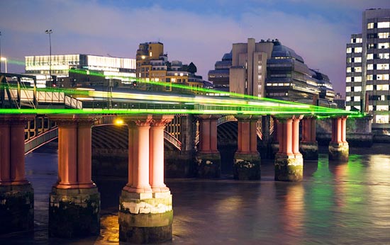 drift 08   art exhibition on the river thames