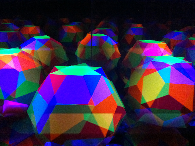 leif maginnis spins artstrobe with pulsating ultraviolet light