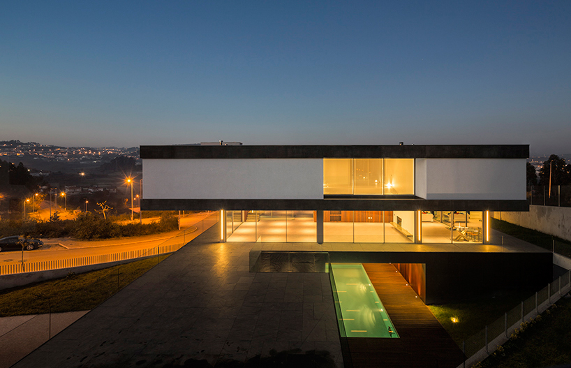 spaceworkers levitates megalithic be-house to defy gravity in portugal