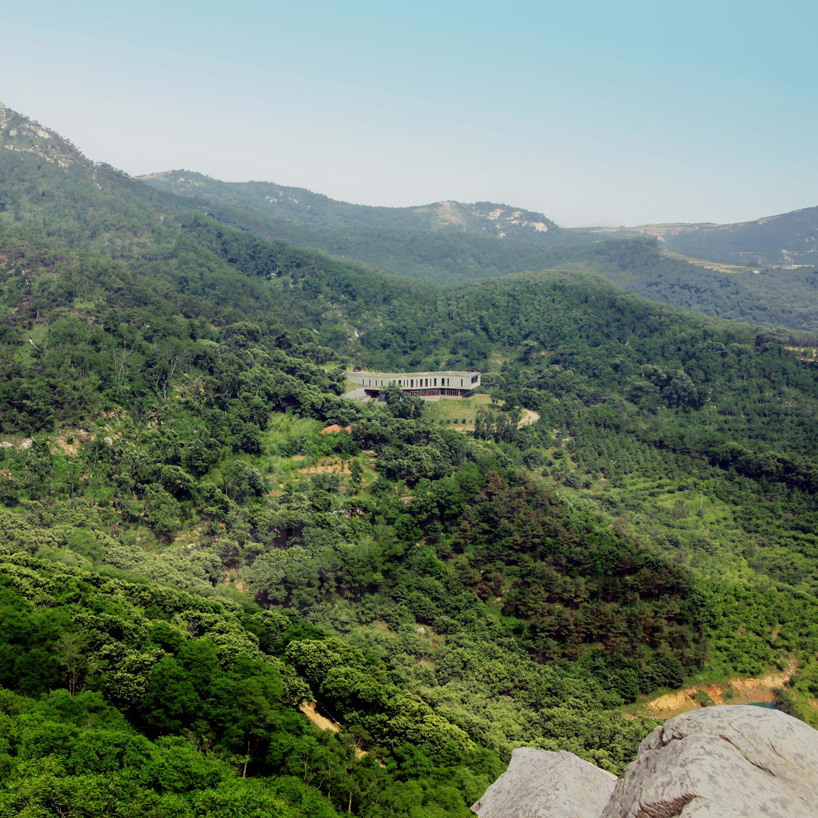 a-a-architecture-studio-steep-house-in-china-s-rizhao-green-tea-belt