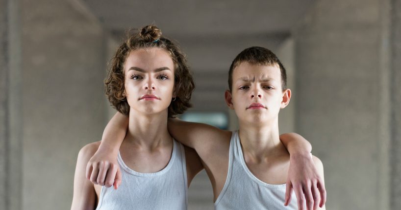 photographs of twins capture how alike (and different) they really are