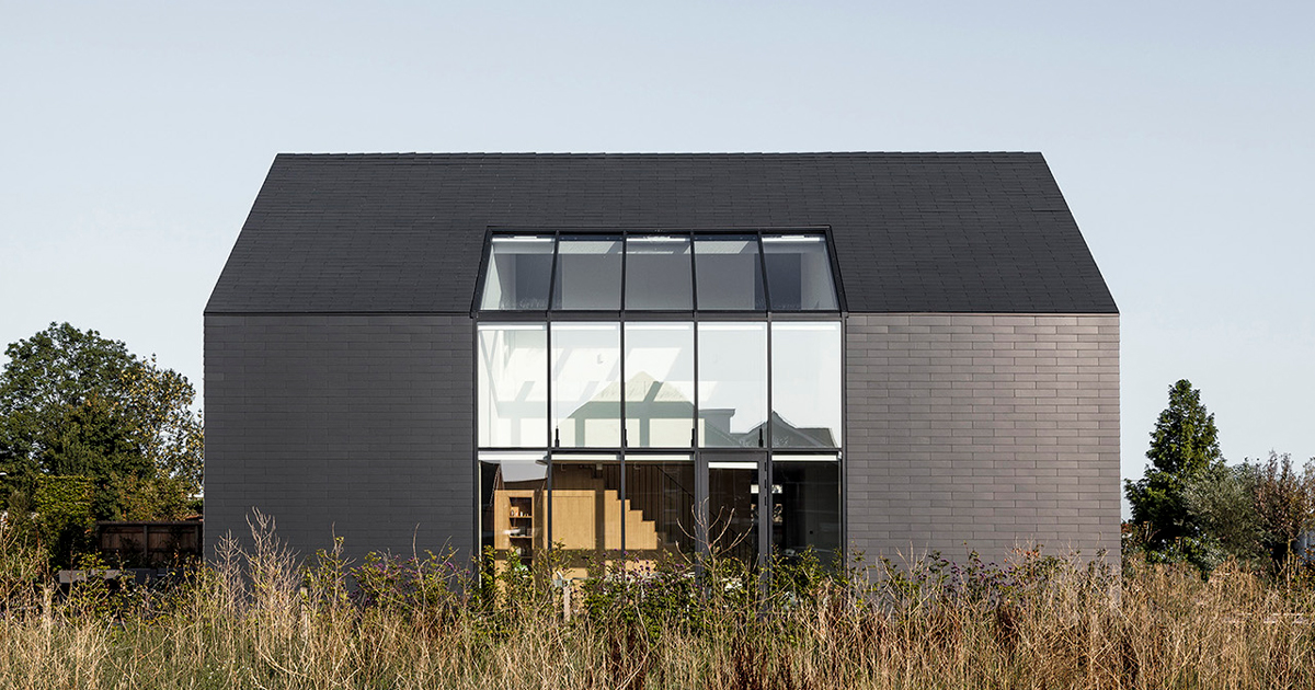 Studio Aaan Designs House Zevenhuizen As A 'pure Black Sculpture' In 