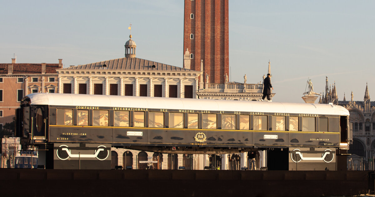 JR transforms venice simplon-orient-express train carriage into an installation in motion