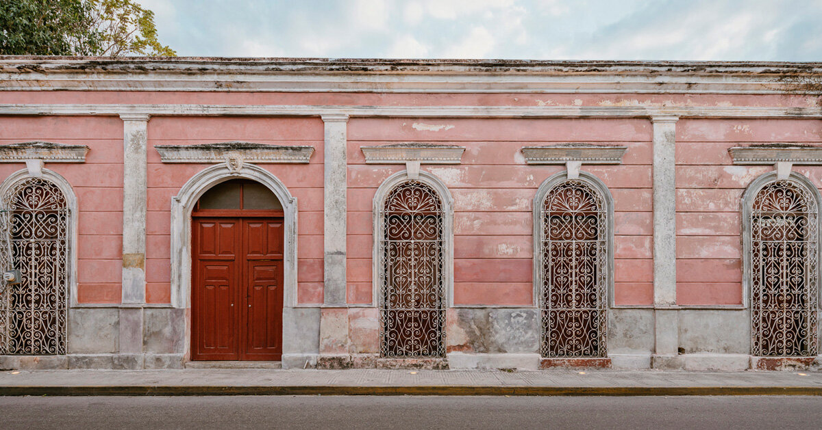 El centro comunitario cultural de Studio Ezequiel Farca reemplaza a una escuela histórica en México