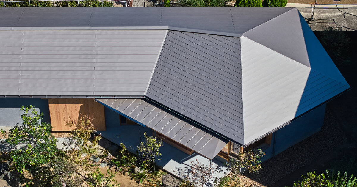 ninkipen!’s pentagonal hook house encloses a childhood family garden in japan