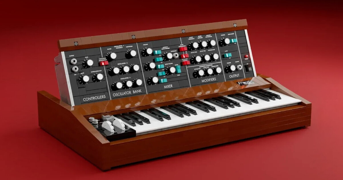 LEGO minimoog analog synthesizer remakes 1970 instrument with functional keys & knobs