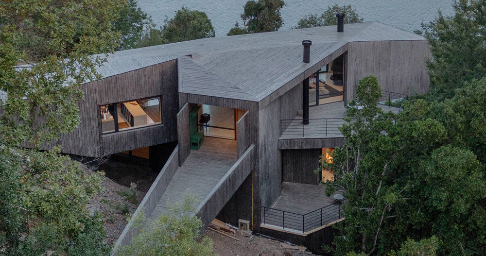 cazú zegers stacks shifting stone blocks to form this PYR house in chile post image