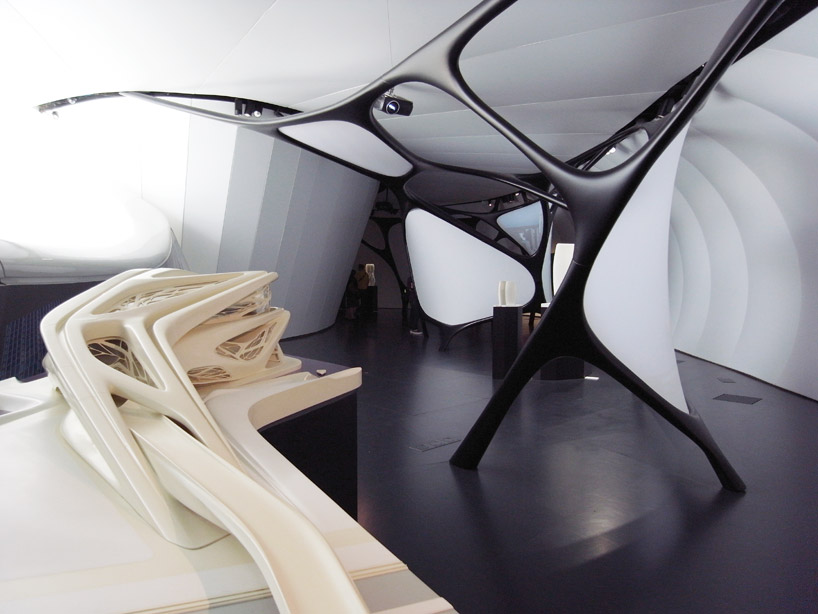 Zaha Hadid Une Architecture At The Chanel Mobile Art Pavilion