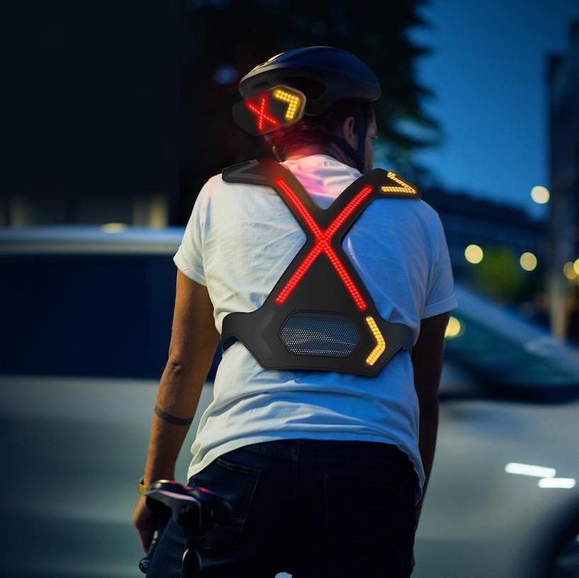 Signaling Backpack Lights Up the Night, Keeps Bikers Safe