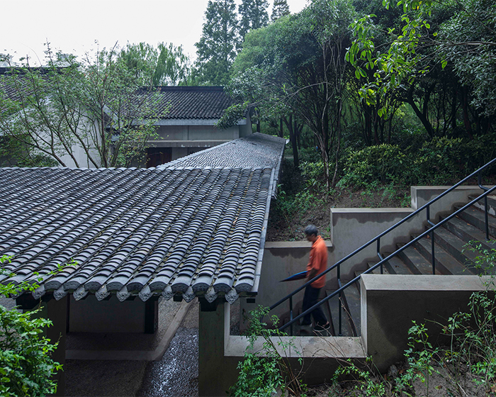 zigzagging verandas enclose courtyard of atelier archmixing's memorial in shanghai