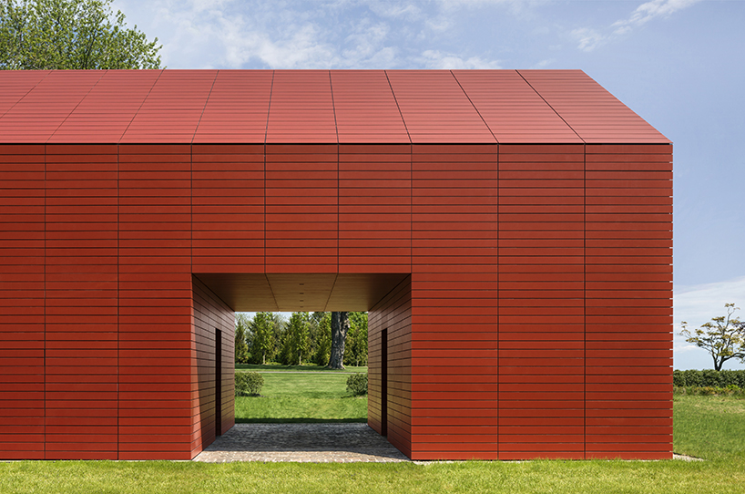 Roger Ferris Partners Builds The Red Barn In Connecticut New