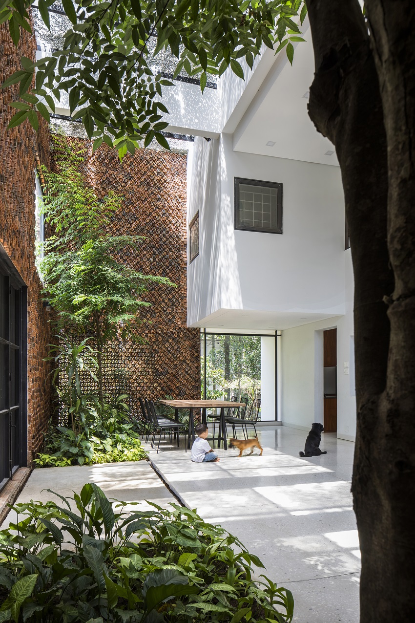 Cta Designs A House In Vietnam With Breathing Walls To Improve Air Quality