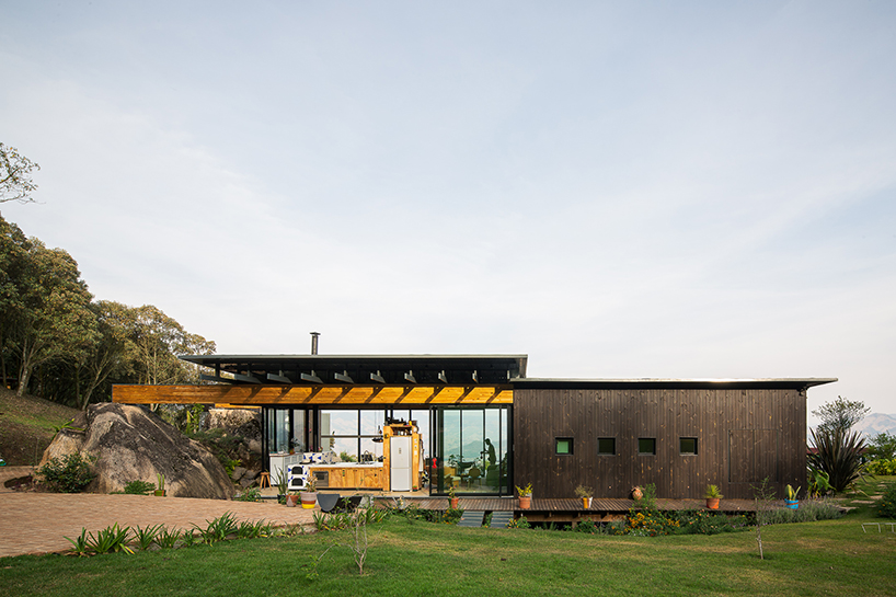 AECCafe: Block House in Criciúma, Brazil by ES Arquitetura