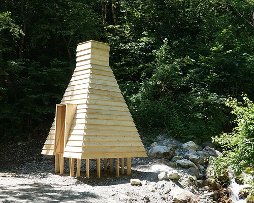 'periscope hut' by ELSE frames abstracted views of nature in the french alps