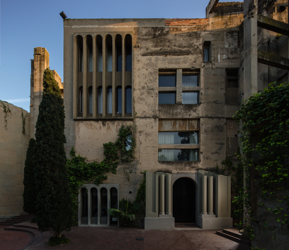 la fabrica - ricardo bofill's time capsule factory renovation