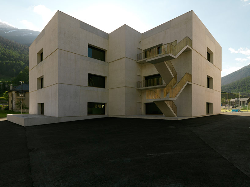 valerio olgiati visiting center at swiss national park zernez